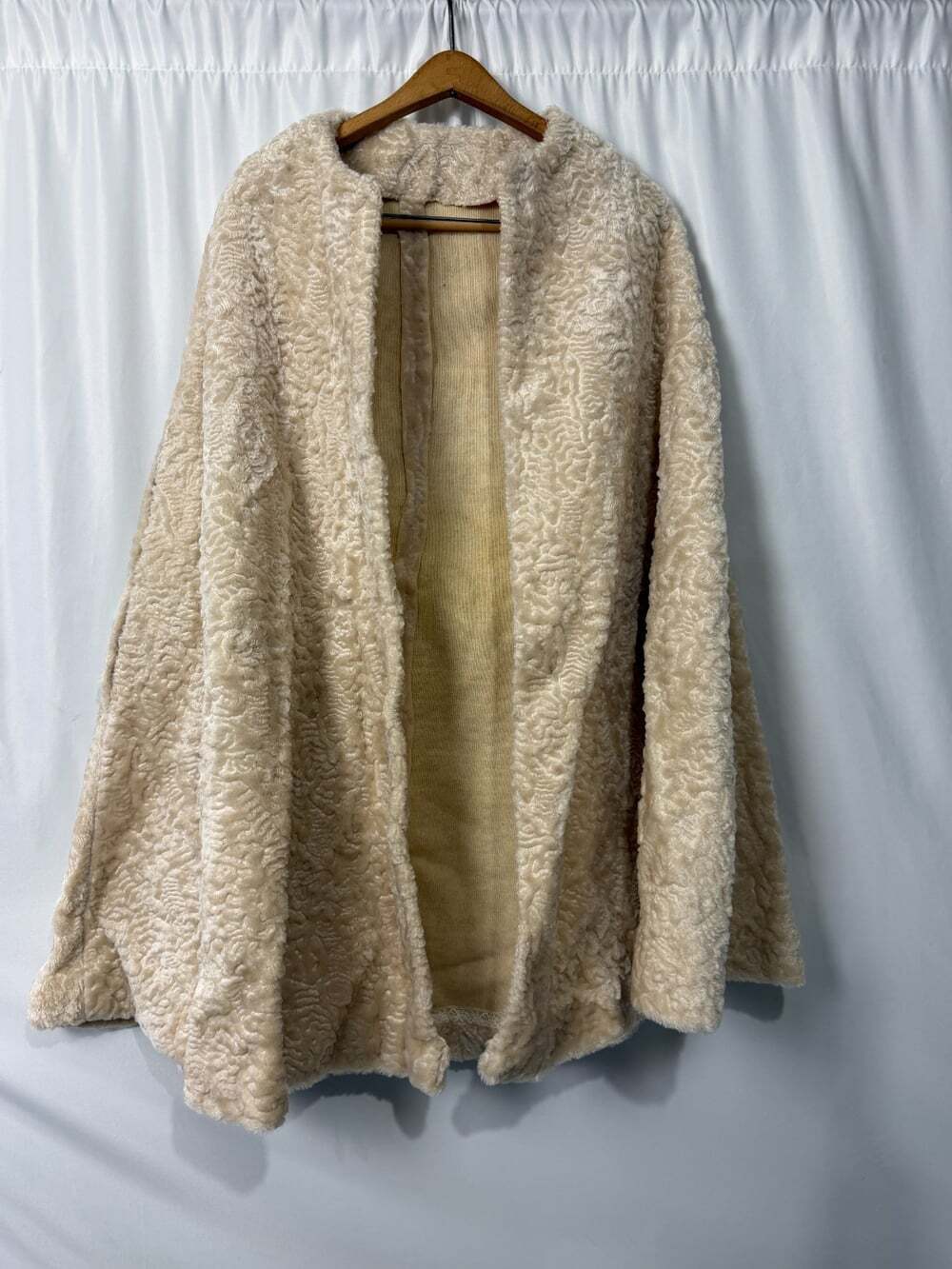 Vintage 1960s Handmade Cream Faux Persian Lamb Fur Open Front Cape Cloak Coat